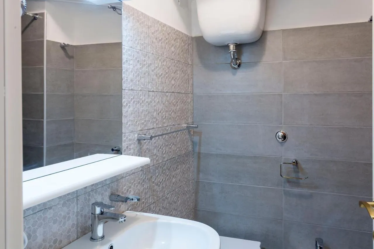 Hotel Cathrine Rom 2*,  Italien